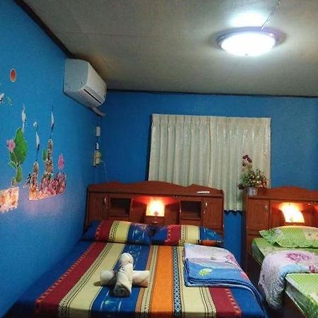Patchaya Guesthouse Amphawa Exterior photo