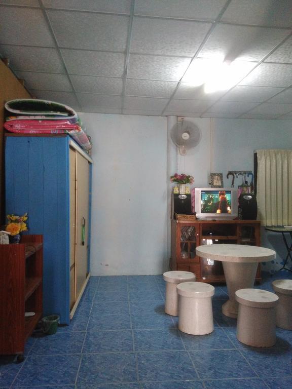 Patchaya Guesthouse Amphawa Exterior photo