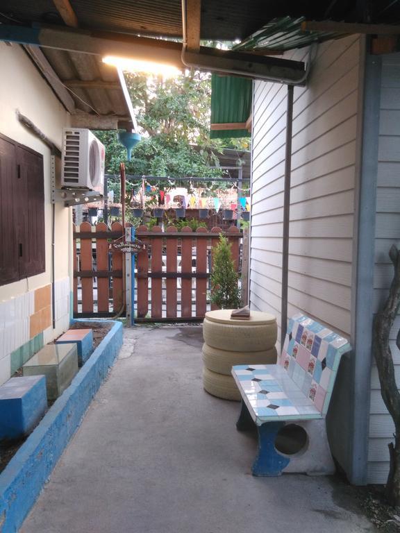 Patchaya Guesthouse Amphawa Exterior photo
